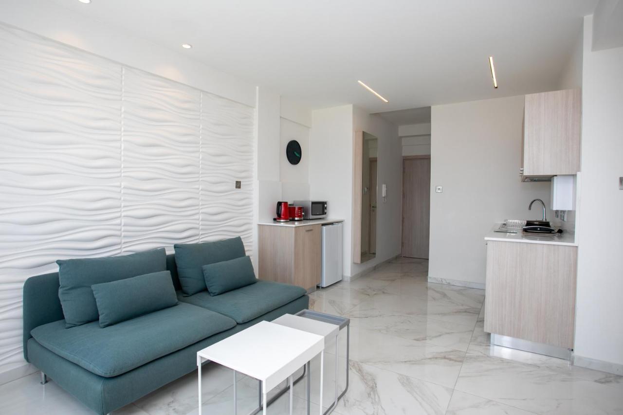 Les Palmiers Sunorama Beach Apartments Lárnaca Exterior foto